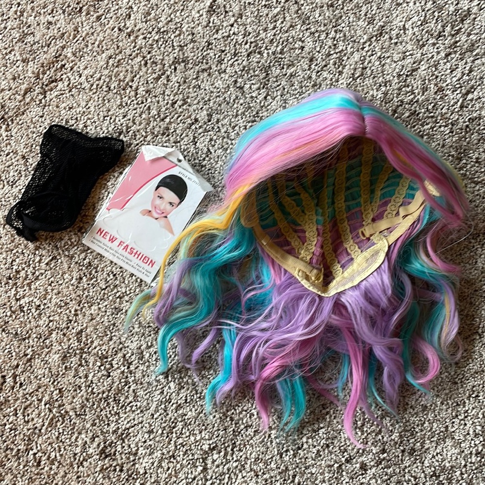 Rainbow wig with hair net